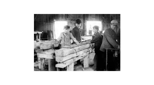 59年路橋?qū)I(yè)學(xué)生在包白線(xiàn)實(shí)習(xí)